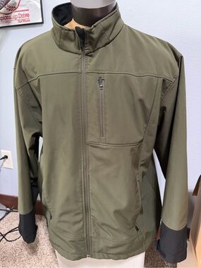 Redhead Men's Olive Green Softshell Jacket - Lightweight Outdoor Coat